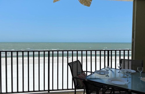 Fort Myers Beach House | Pelican Watch #503