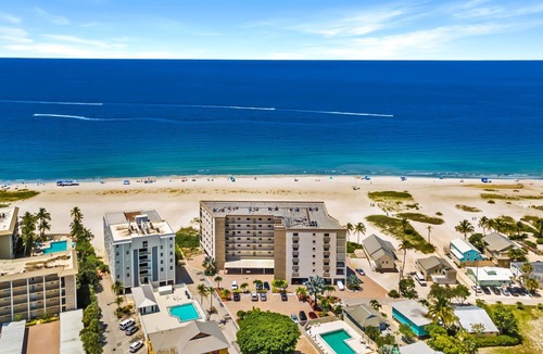 Fort Myers Beach Condo | Pelican Watch 105, 3 Bedroom, Sleeps 6