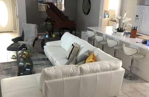 Lake Suzy House | Pelican’s Bay a “Peace” of Modern Paradise
