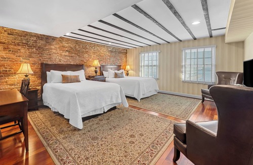 Old City Hotel | Penn's View Hotel