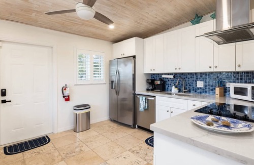 Anglers Park House | Pennekamp Hideaway | Water View, Kayaks & Pool Table