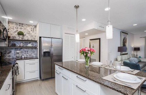 Sarasota Springs Condo | Perfect Monthly Rental | Updated 3-Bedroom Condo | Heated Pools | Short Drive to Beaches