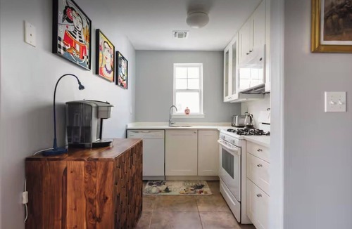 Queens Apartment | Perfect One-Bedroom Beach Escape in Charming Arverne By The Sea