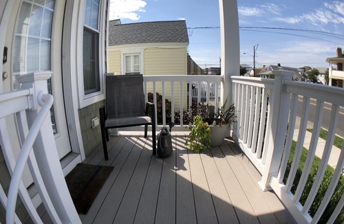 Wildwood Crest House | Pet Friendly! 2 Blocks to the Best of the Beach and Boardwalk!