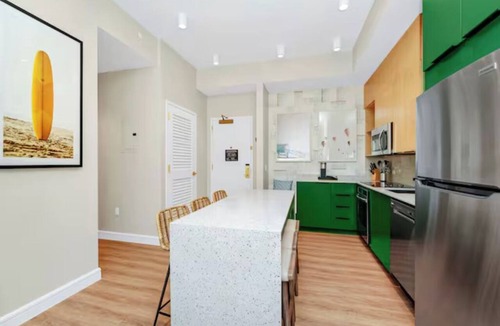 Bay Lake Hotel | Pet-friendly 2BR Suite with Private Balcony, Free Breakfast!