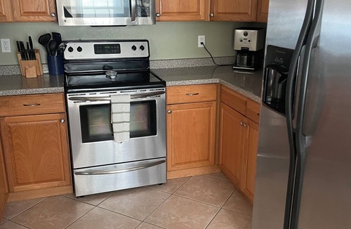 Port Saint Lucie House | Pet-Friendly Private Fenced Yard, Near Hospital, Golf, Mets Spring Training
