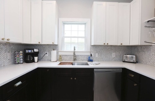 West Cape May House | Pet Friendly with a pool! n
