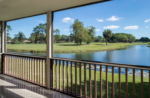 Hunt Club Condo | PGA Residence on Golf Course by Guaranteed Rental™