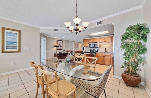 Orange Beach East Condo | Phoenix X 1514 | Breathtaking Top Floor Views | By FloraBama | My Beach Getaways