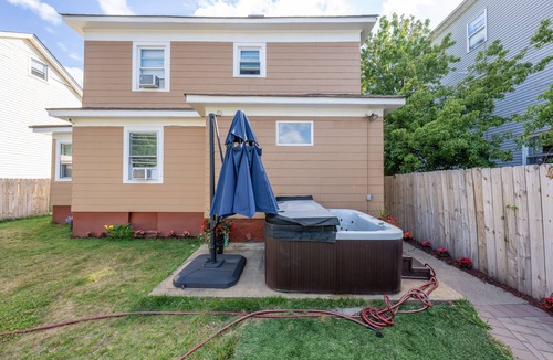 Plainfield House | Plainfield Retreat Near NYC-Travel Nurse Friendly