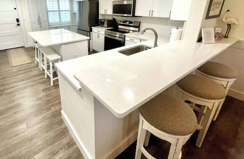 Sanibel Condo | Pointe Santo Condo Completely Remodeled! 2b2b Last Minute Prices Vet Discounts
