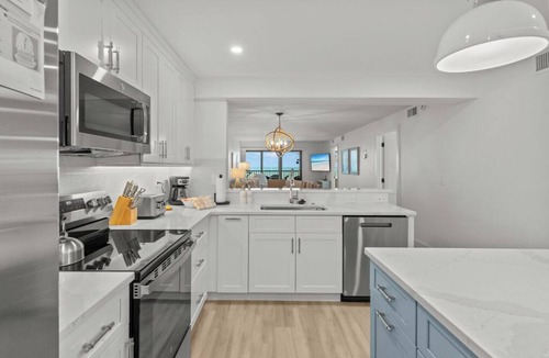 Sanibel Condo | Pointe Santo E34 - Luxury 3-Bedroom Gulf Front Corner Condo
