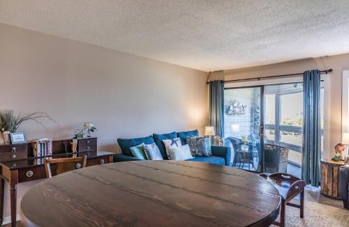 Oceanmarsh Subdivision House | Pool and Ocean Views - First Floor Villa on Harbor Island
