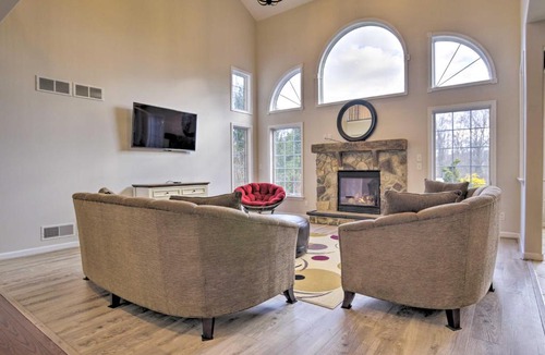 Hershey House | Pool & Furnished Patio: Group Getaway in Hershey