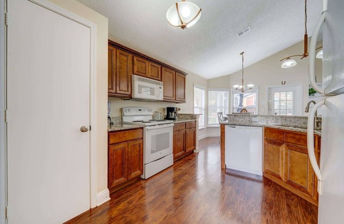 Lindfields House | Pool home near Disney w/game room