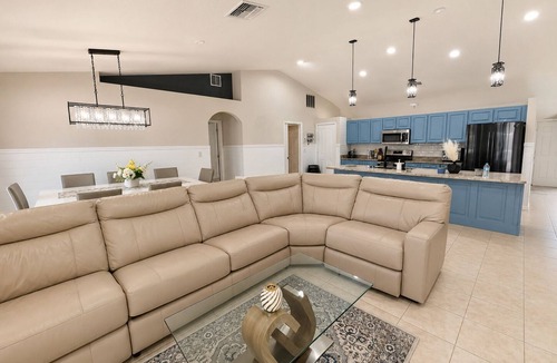 Fort Myers House | Pool Home/Tropical Paradise Getaway Near Beaches and Downtown Fort Myers