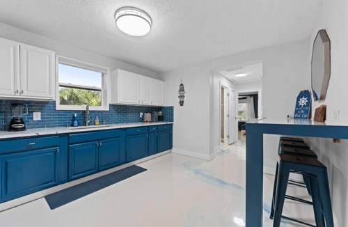 Gulfport House | Pool Paradise | Gym, Sauna, Bar