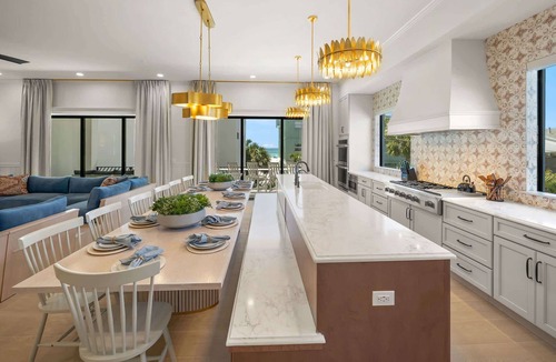 Clearwater Beach House | Pool, Spa & Rooftop Retreat - Direct Beach Access
