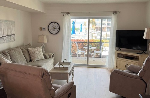 Siesta Key Condo | Poolside Oasis at the Inlet, First Floor