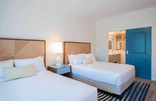 Marathon Hotel | Poolside Room w/Kayak & Sauna | No Hidden Fee!