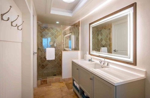 Marathon Hotel | Poolside Room w/Kayak & Sauna | No Hidden Fee!