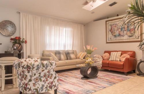 Port Saint Lucie House | Port St Lucie Poolside Oasis