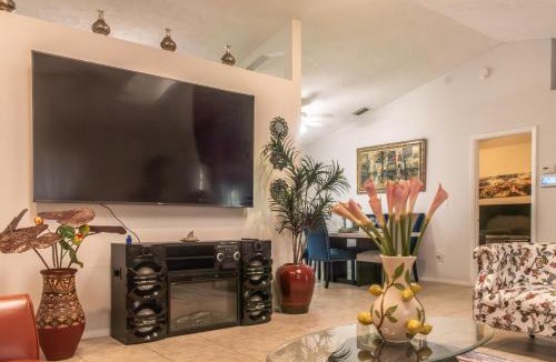 Port Saint Lucie House | Port St Lucie Poolside Oasis