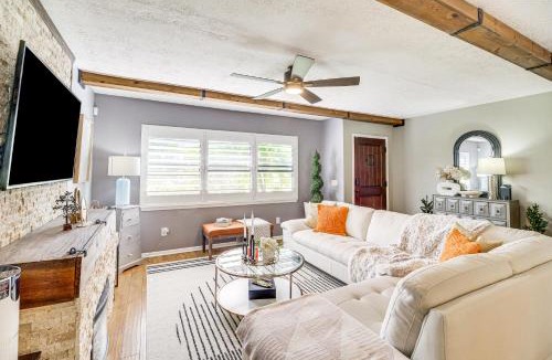 Port Saint Lucie House | Port St Lucie Retreat: Lanai w/Private Pool!