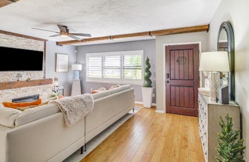 Port Saint Lucie House | Port St Lucie Retreat: Lanai w/Private Pool!