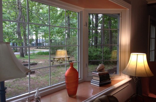Tall Timbers Cottage | Potomac River Woodland Cottage, Polite Pets welcome Central Air Stunning Sunset