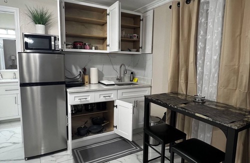 Egypt Lake-Leto Apartment | Powhatan suite just 5 mins away from Raymond James Stadium.