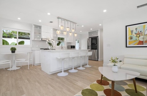 Arlington Park House | PRICE REDUCED AND ONLY A FEW MINUTES FROM THE #1 BEACH IN THE US!
