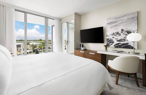 Bay Harbor Islands Hotel | Prime Location Hotel! Close to Miami-Opa Locka Executive Airport, Pool, Parking!