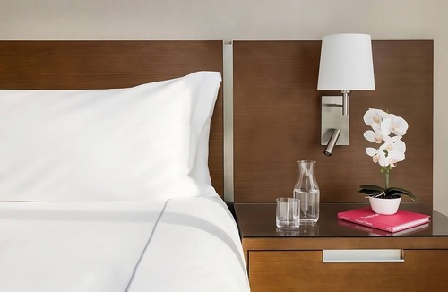 Bay Harbor Islands Hotel | Prime Location Hotel! Close to Miami-Opa Locka Executive Airport, Pool, Parking!
