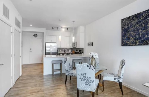 Downtown Tampa House | Prime Location ~ 1BR ~ Balcony ~ Views