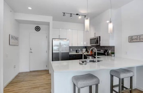 Downtown Tampa House | Prime Location ~ 1BR ~ Balcony ~ Views