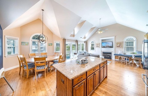 North End House | Prime Location in Heart of Ocean City w/Private Roof Deck!