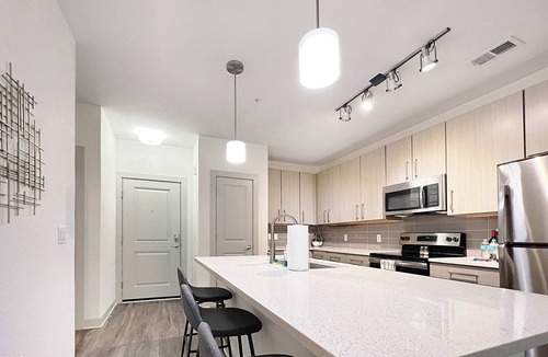 Carver City - Lincoln Gardens Apartment | Prime Tampa Living with Lush Courtyard Views!