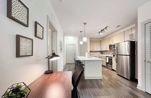 Carver City - Lincoln Gardens Apartment | Prime Tampa Living with Lush Courtyard Views!