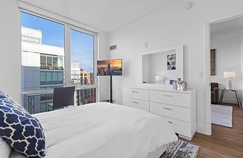 White Plains Apartment | Private 1BR Apt | Parking | Gym & Pool | White Plains