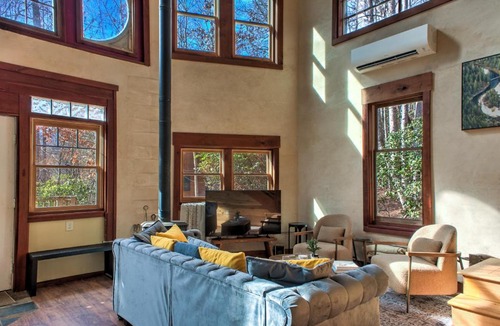 Old Fort House | Private 30-Acre Retreat with Hot Tub & Game Room