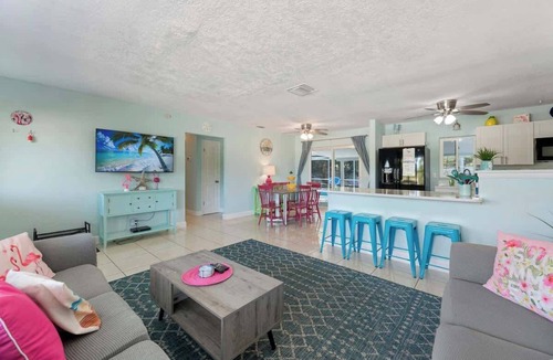 Bradenton House | Private 3BR Pool Retreat Near Anna Maria Island