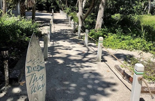 North Captiva House | Private Beach Access Steps Away, Pool, Outdoor Bar, 2 Golf Carts, 360 Views.
