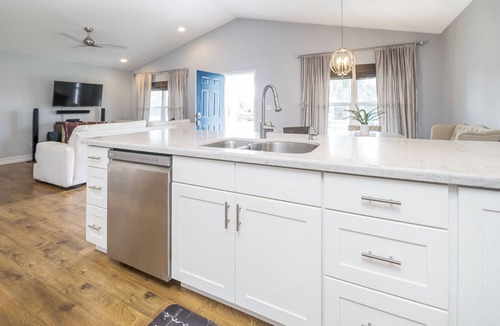 Hobe Sound House | PRIVATE BUNGALOW IN BEACH TOWN - PET FRIENDLY