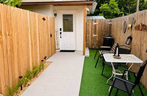 Lakeland Cottage | Private Cozy Studio, Free Parking, Near Legoland