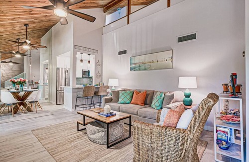Siesta Key Condo | Private Fishing Pier Paradise! Gulf Front with Views from Balcony | Renovated | Walk to Village