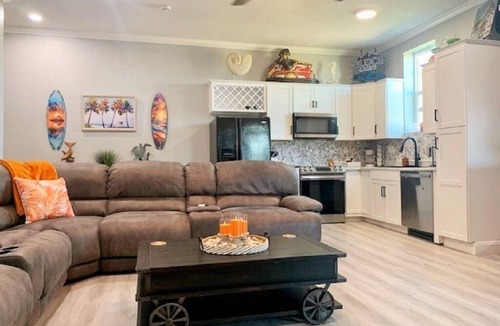 South Gulf Cove House | Private Guest Apartment Close to Several Beautiful Beaches