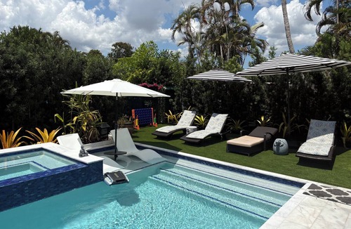 South Corals House | Private Heated Pool & Spa - Luxury Backyard Oasis - Near Fort Lauderdale Beach