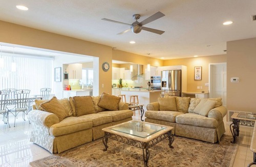 Siesta Key Village House | Private Home 2bed 2bath King Bed Spa