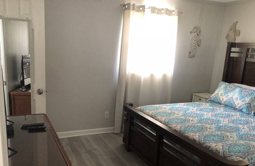 Crescent Beach House | Private home with beautiful Gulf view.2 minute walk to the beach.Boat parking.